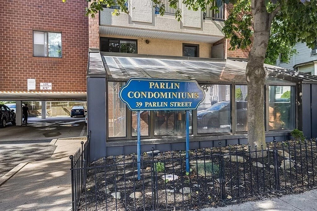 Foto principal - 39 Parlin St