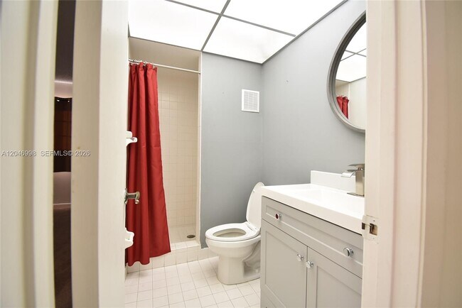 Foto del edificio - 20741 NE 4th Ct