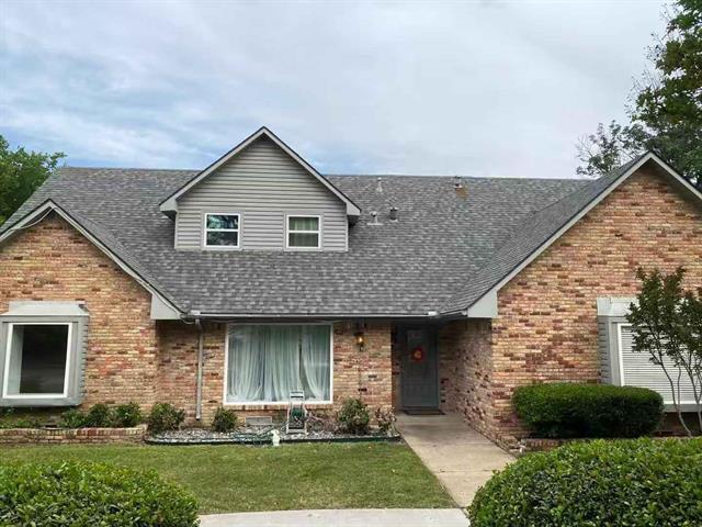 Building Photo - 2800 Rockbrook Dr