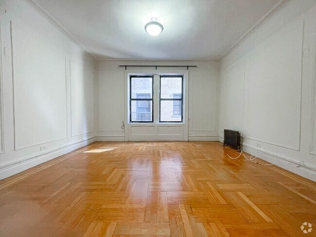 Building Photo - 664 W 163rd St