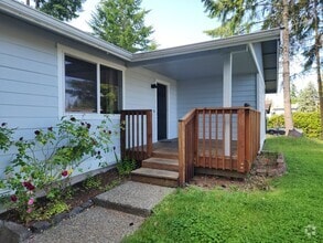 Building Photo - 3370 Westminster Dr SE