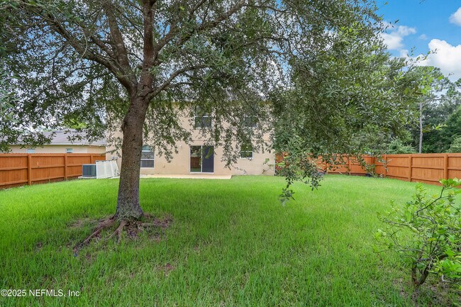 Building Photo - 172 King Arthur Ct