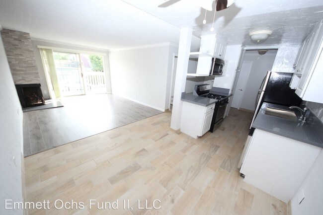 Building Photo - 415 N Venice Blvd