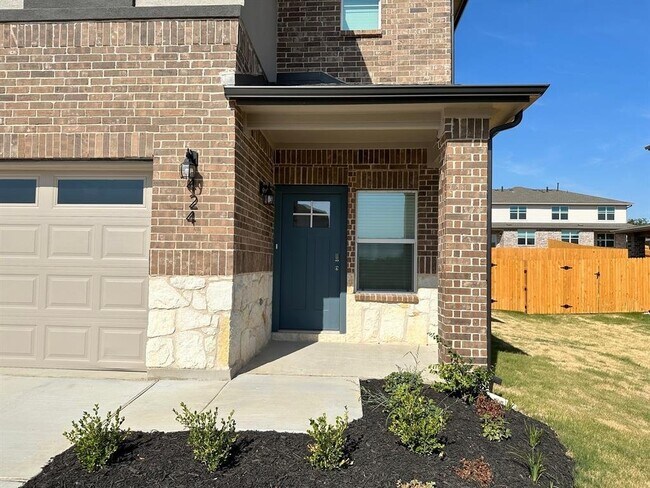 Foto del edificio - 428 Brody Ln
