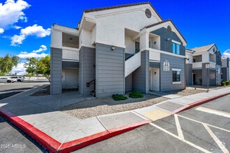 Building Photo - 3065 N 67th Ave