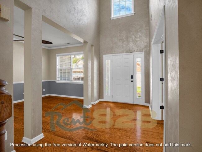 Foto del edificio - 243 Wildbriar Rd