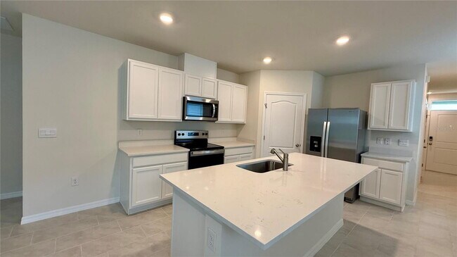 Foto del edificio - 3314 Pine Lily Ave