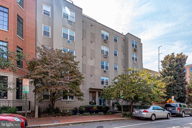 Building Photo - 2130 N St NW