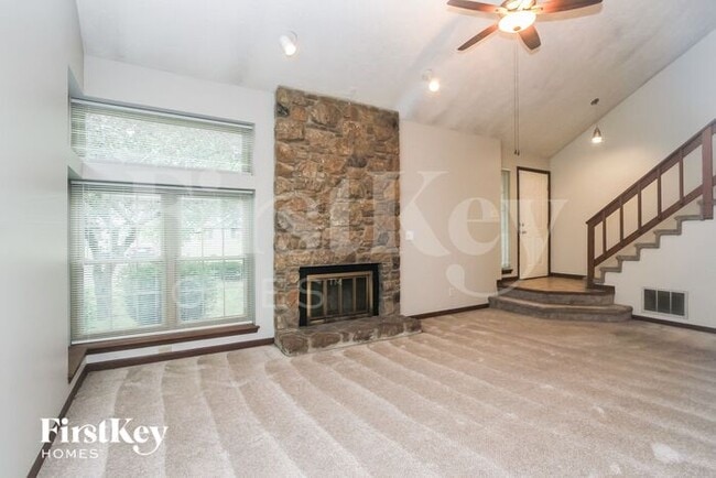 Building Photo - 7374 Benoit Dr