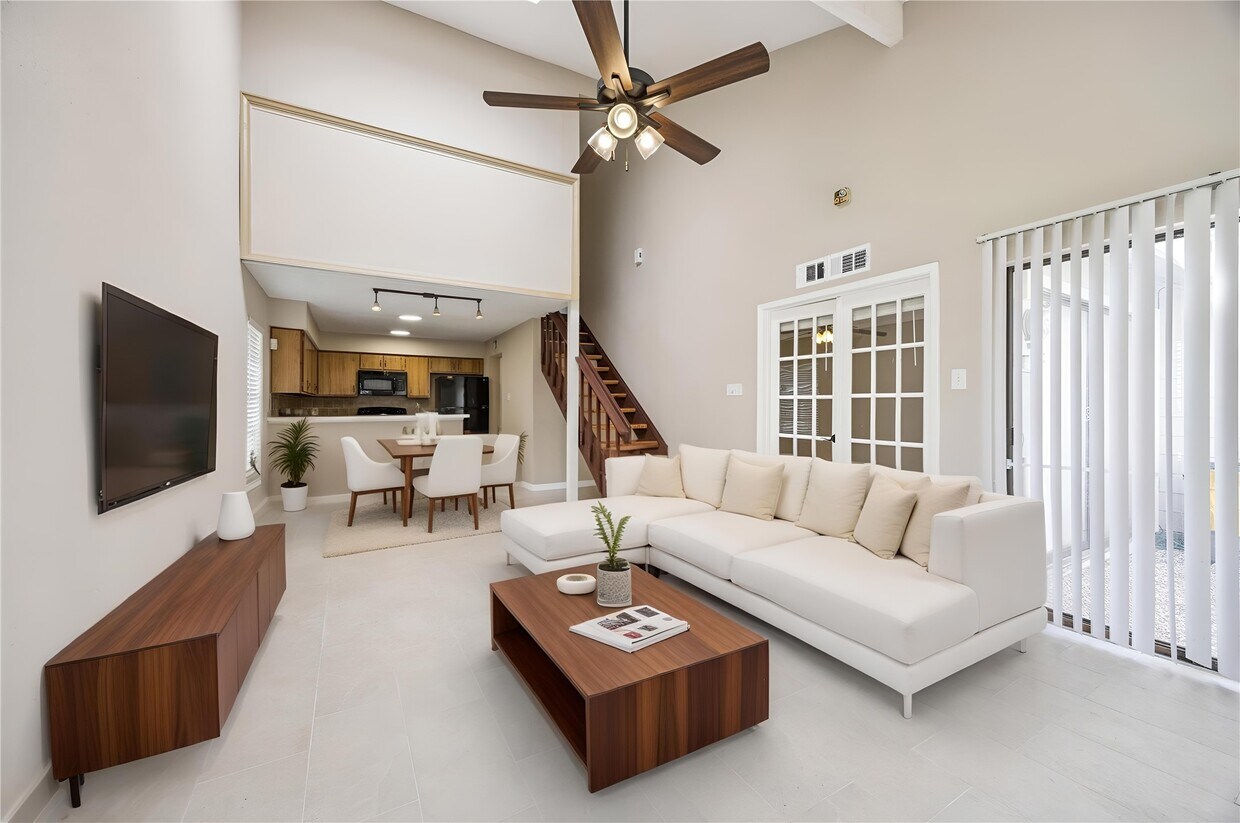 Foto principal - 11957 Bob White Dr
