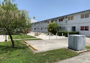 Building Photo - 4351 NW 9th St