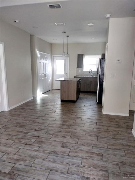 Foto del edificio - 4907 N Hiawatha Dr