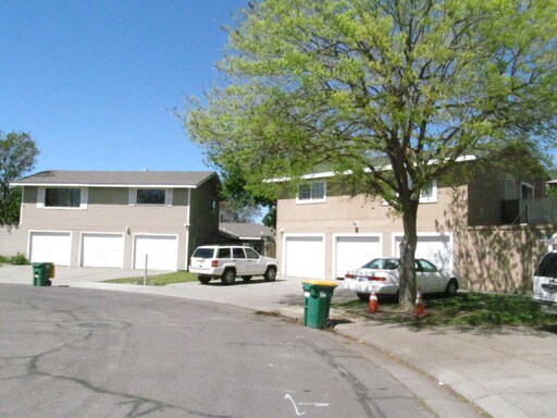 Building Photo - 9222 Dalewood St