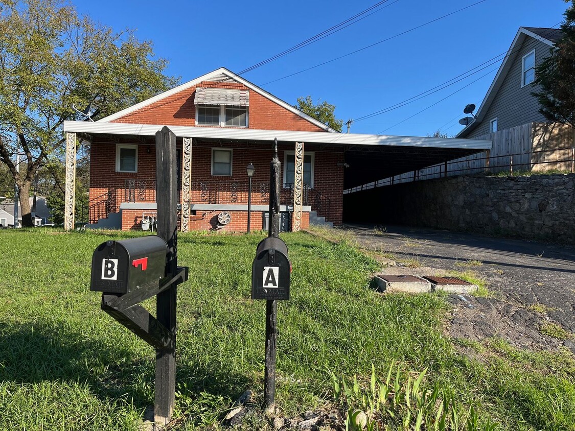 Primary Photo - Charming West Nashville Home!