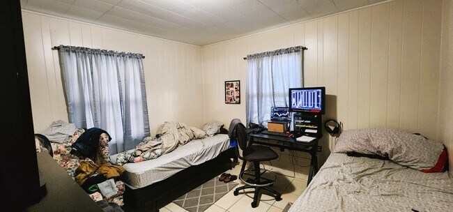 Foto del edificio - 1064 Cohassett Ave