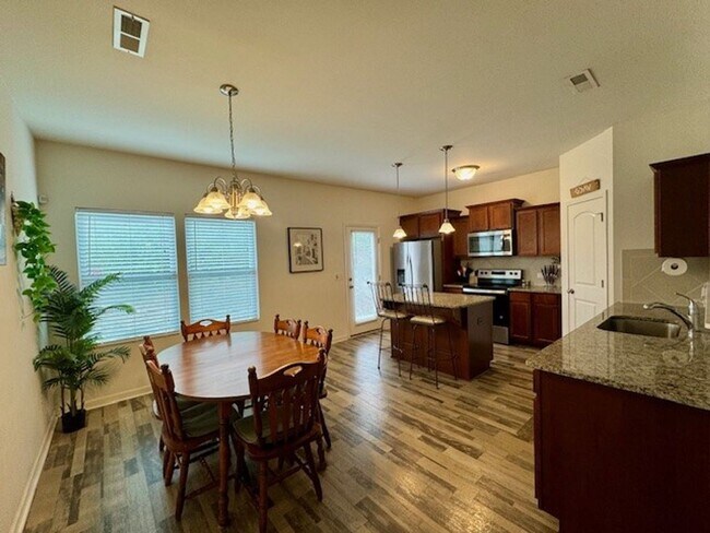 Building Photo - Like New Ranch w/ Two Car Garage- Sizzle!