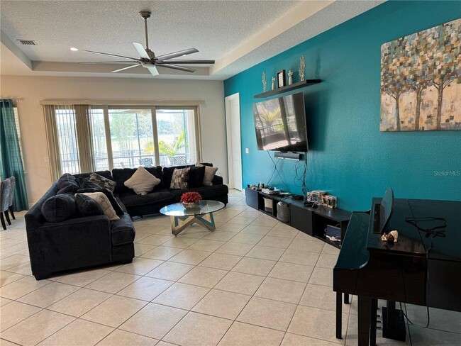 Foto del edificio - 8325 Topsail Pl