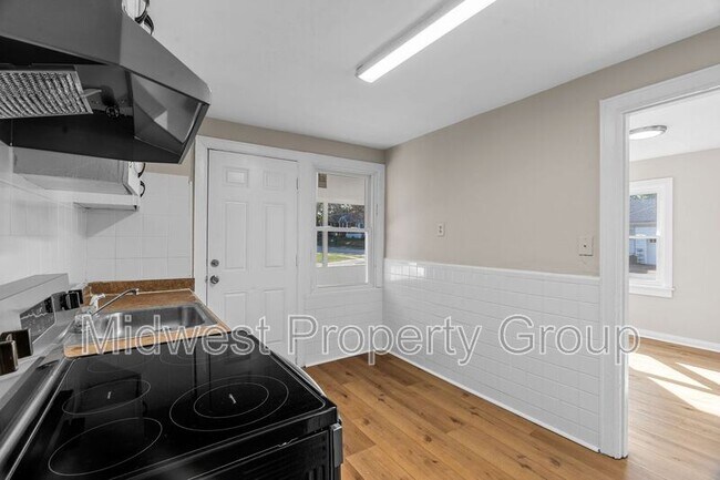 Foto del edificio - 3410 McKibbon