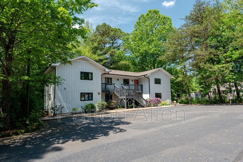 Foto principal - 112 Glenn Bridge Rd