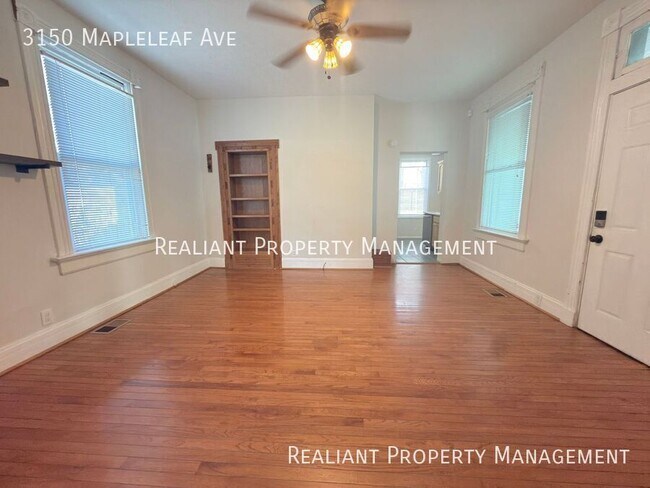 Foto del edificio - 3150 Mapleleaf Ave