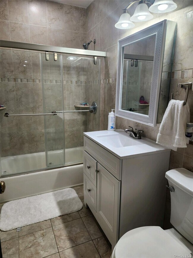 Building Photo - 1504 3rd St