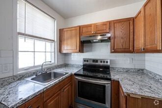 Building Photo - 406 Paines Ave NW