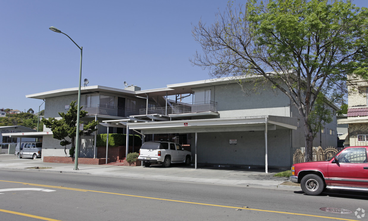 Building Photo - Foothill Square Apartments