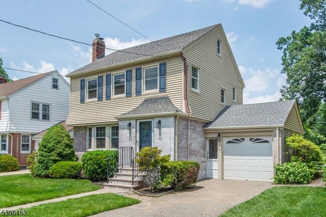 Building Photo - 146 Raab Ave