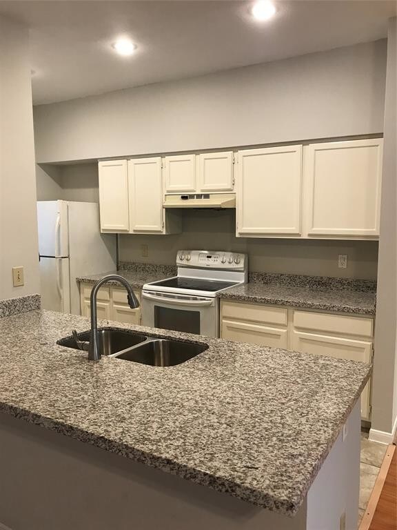 Building Photo - 7272 Regency Square Ct