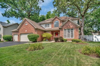 Building Photo - 745 Feather Sound Dr