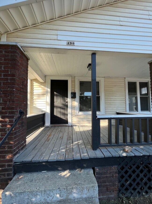 Foto del edificio - 490-492 E Jenkins Ave