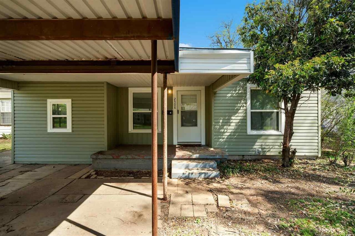Primary Photo - 2508 Fain St