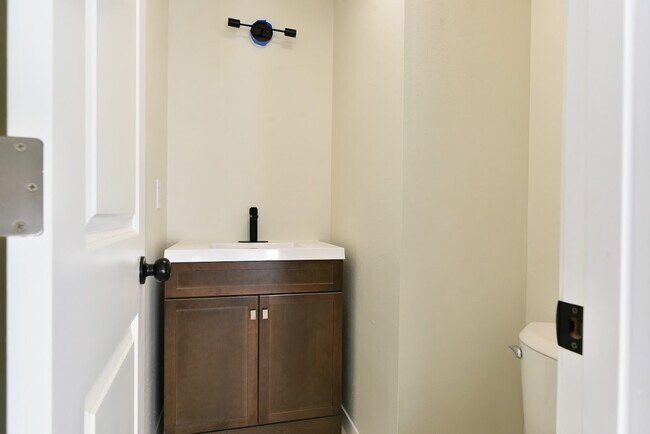 Foto del edificio - 13217 SE Oatfield Rd