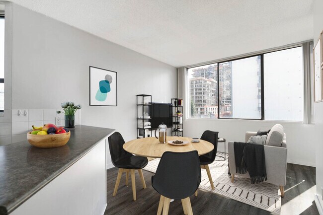 Building Photo - Nicola Place