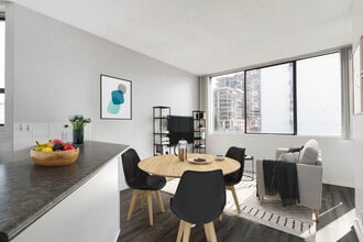 Building Photo - 1228 Nicola St