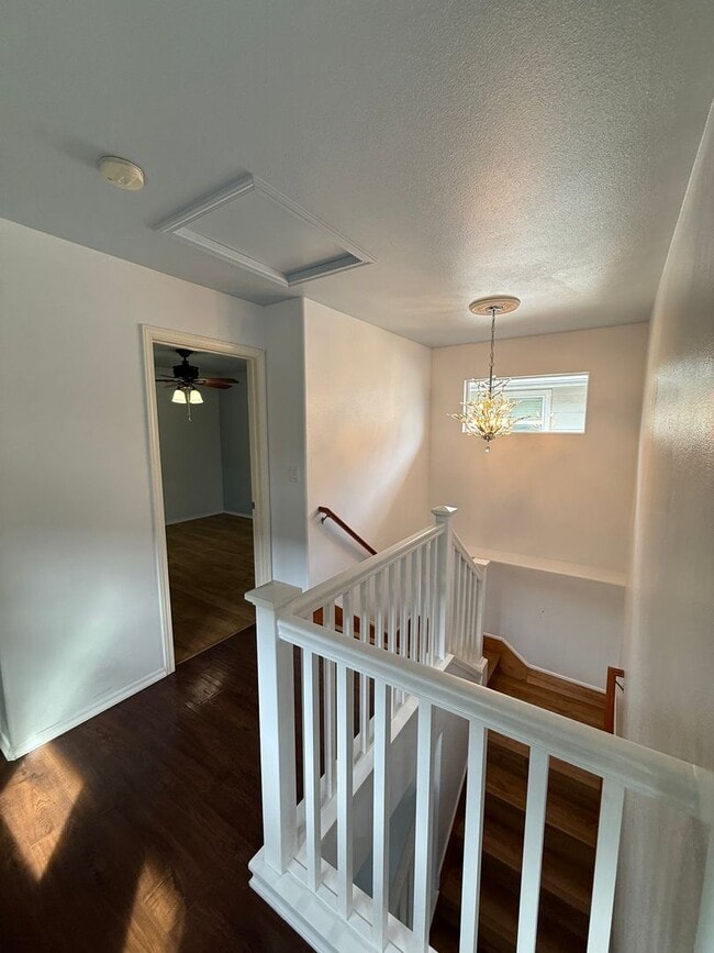 Building Photo - Spacious 4 Bed, 3 Bath in Ocean Pointe.