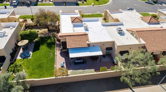 Foto del edificio - 5505 E McLellan Rd
