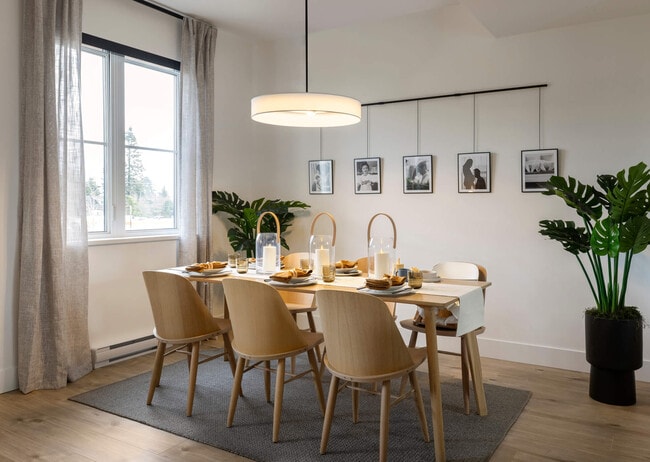 Dining Room - Wadams Farm