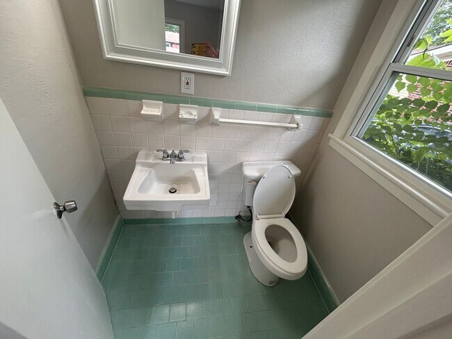 Foto del edificio - 4402 Kiger St SW