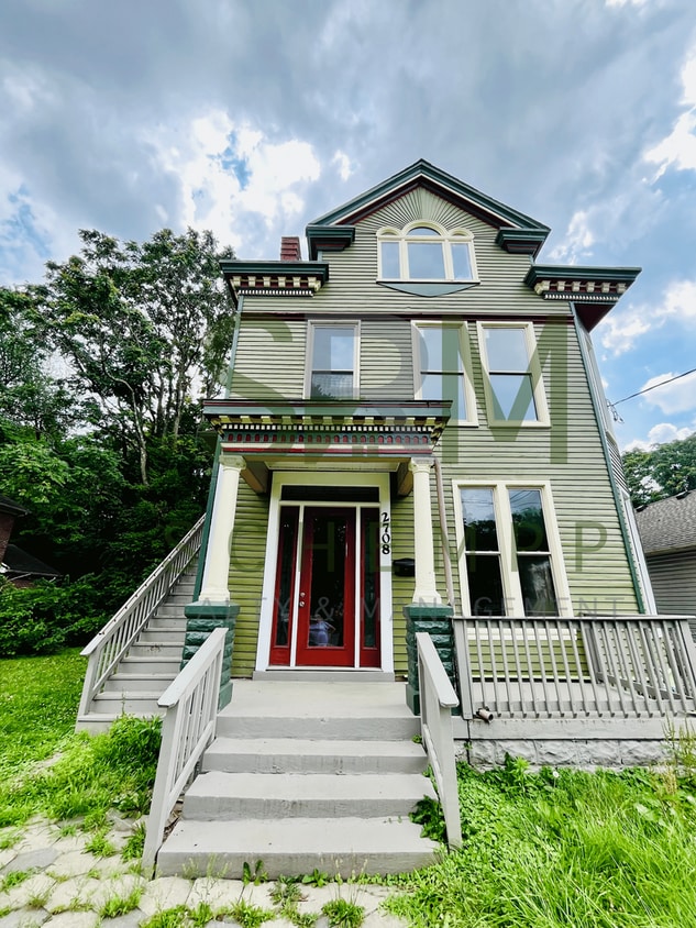 Photo - 2708 W Main St.