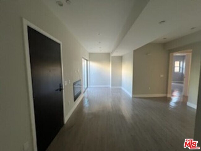 Building Photo - 8520 Whitworth Dr