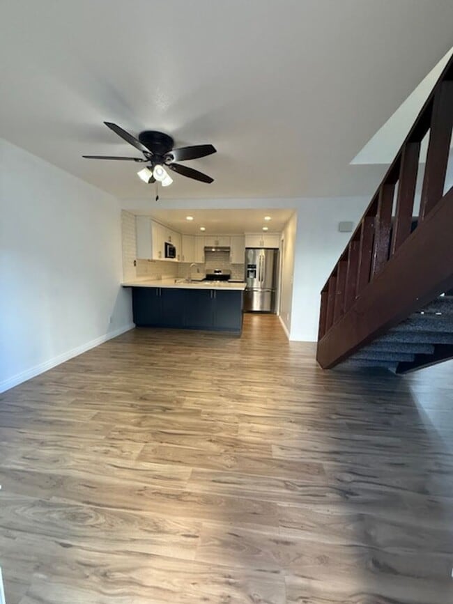 Building Photo - Beautiful remodeled townhome