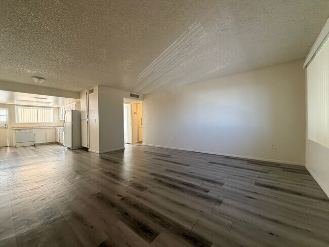 Building Photo - 3351 W Harmont Dr