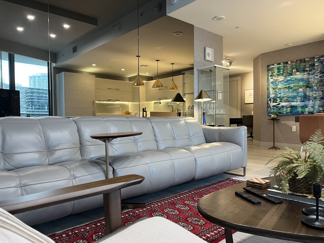 Foto principal - 45 SW 9th St