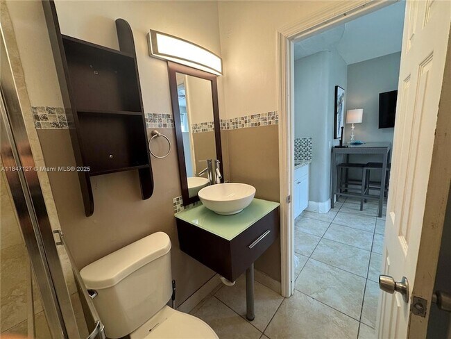 Foto del edificio - 726 8th St