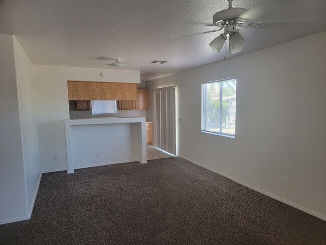 Foto del edificio - 3 Bedroom Home in Bullhead City