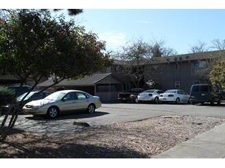 Primary Photo - Windsor Park Apartments