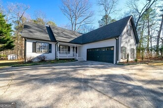 Building Photo - 198 Lakeview Dr