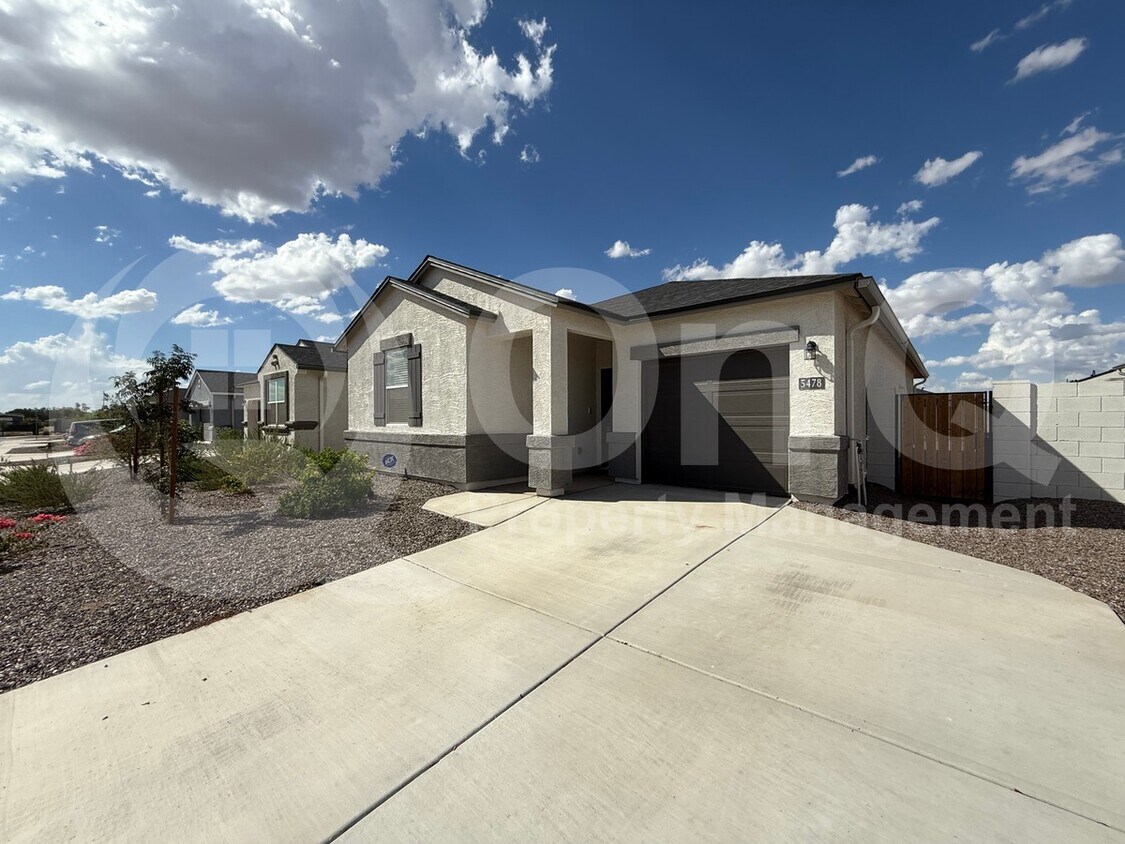 Building Photo - 5478 Azara Dr