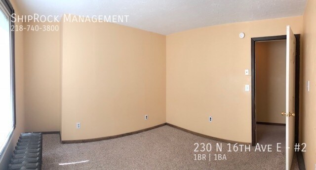 Foto del edificio - 230 N 16th Ave E